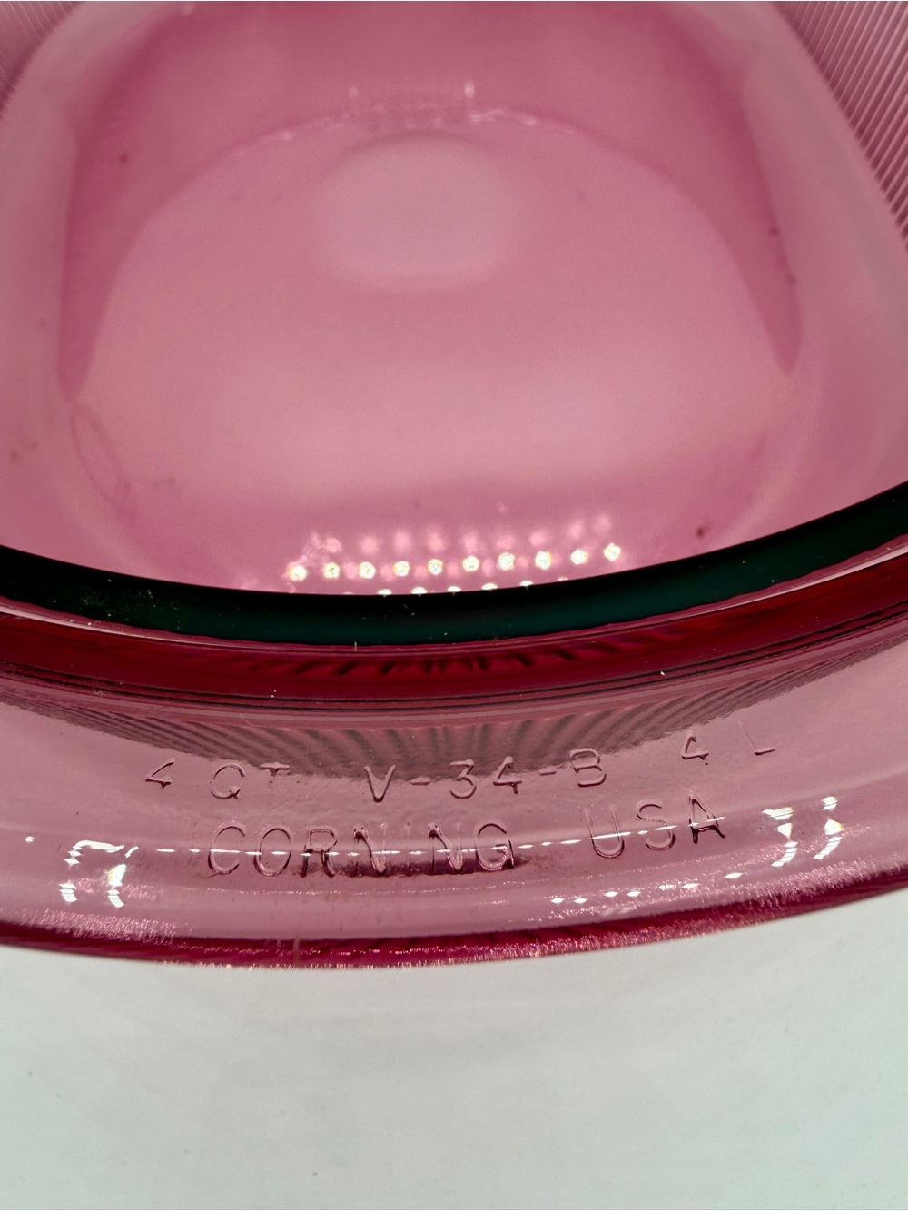 Vintage Corning Visions Cranberry 4 Quart Oval Roaster with Lid - Picture 5 of 7